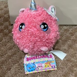 SQEEZAMALS PLUSH URSULA  UNICORN NWT